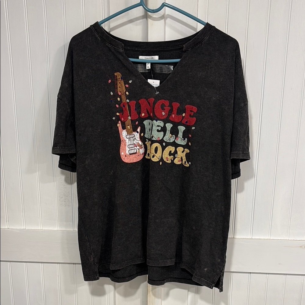 Maurice’s: Black Jingle Bell Rock, short sleeve, distressed T-Shirt size XL